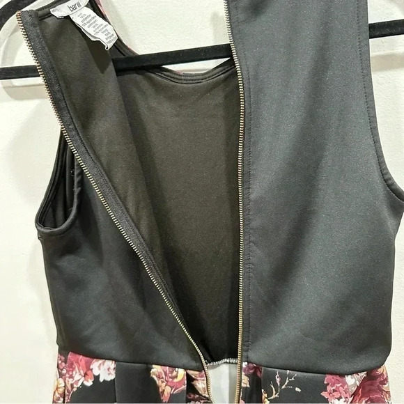 ‼️ Bar III floral sleeveless dress Medium - Picture 6 of 7